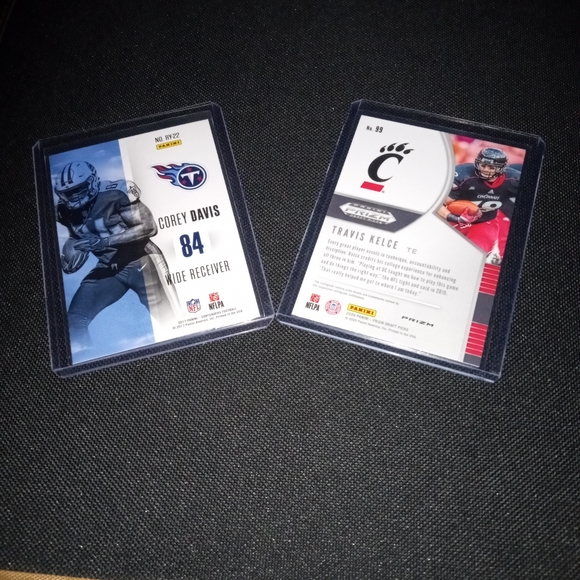 Corey Davis rc and Travis Kelce in college uni - Picture 4 of 4